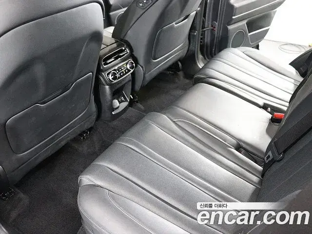 Genesis GV80 2021 — Photo 13/20