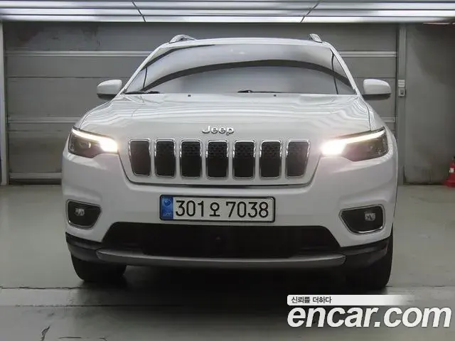 Jeep Cherokee 2021 — Photo 11/20
