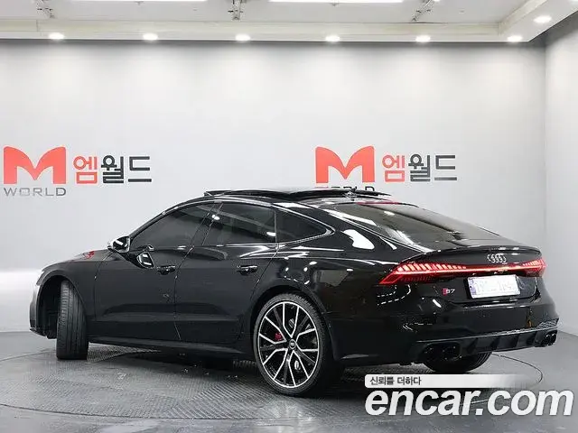 Audi S7 2023 — Photo 19/20