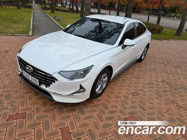 Hyundai Sonata Hybrid 2022 — Photo 5/20