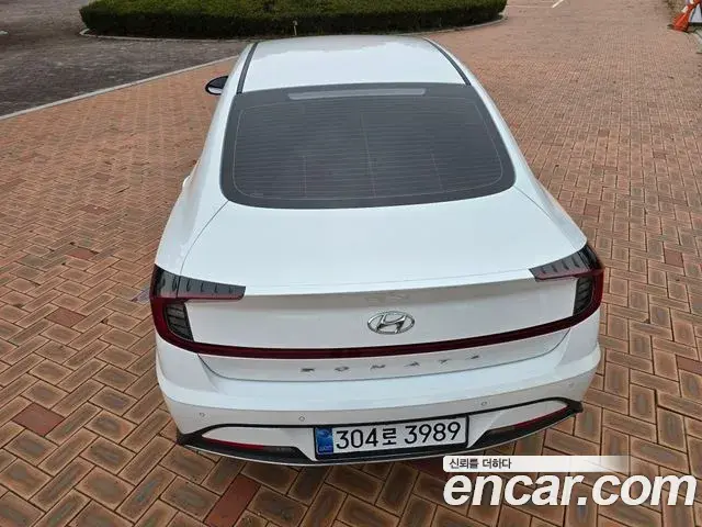 Hyundai Sonata Hybrid 2022 — Photo 7/20