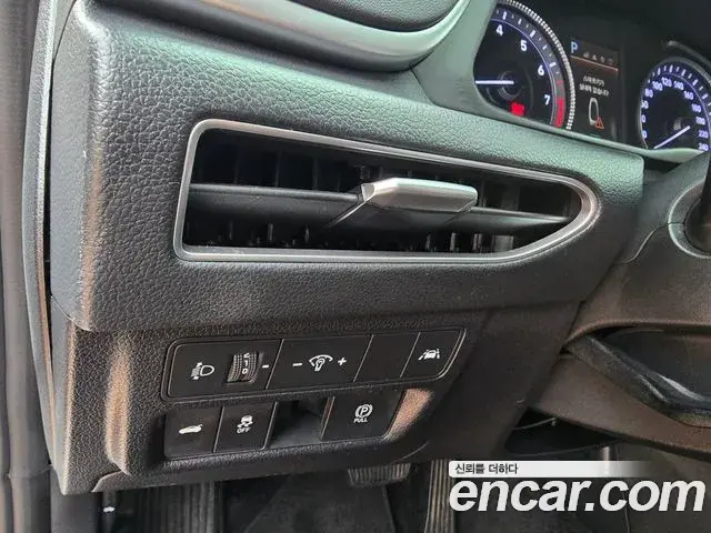 Hyundai Sonata Hybrid 2022 — Photo 6/20
