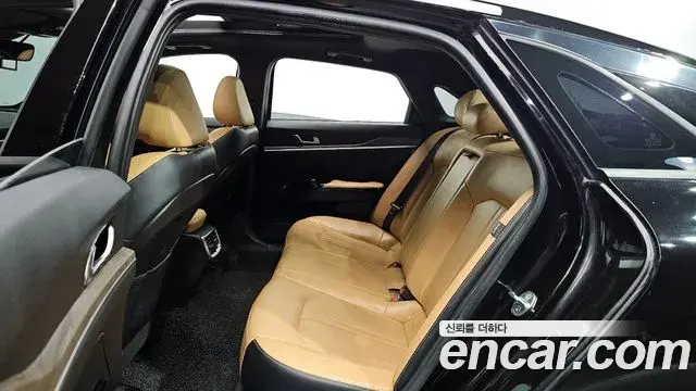 Kia K5 2021 — Photo 2/20