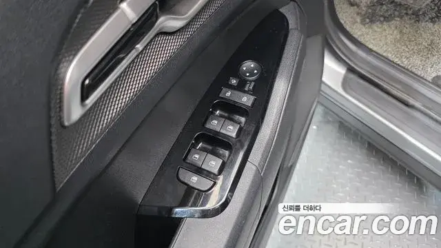 Kia Sportage 2021 — Фото 14/20