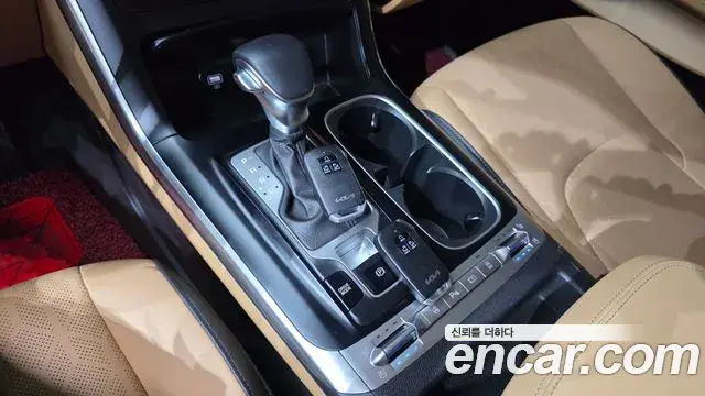 Kia Carnival 2021 — Фото 9/20
