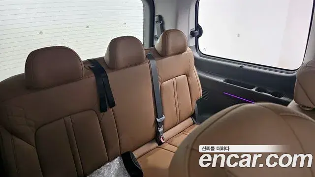 Hyundai Staria 2023 — Şəkil 2/20