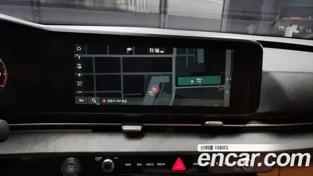 Kia Carnival 2021 — ფოტო 12/20