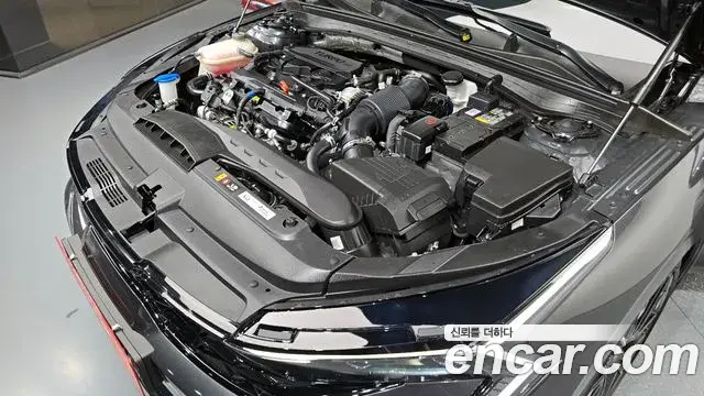 Kia K5 2023 — Photo 12/20