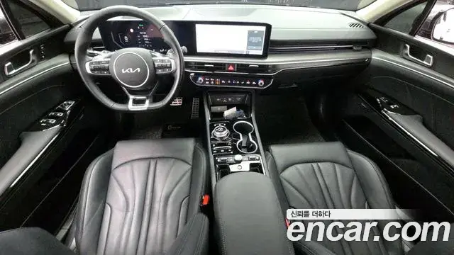 Kia K5 2023 — Photo 3/20