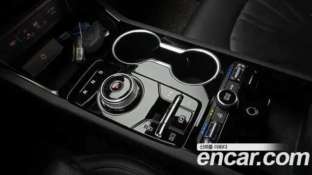 Kia K5 2023 — Photo 16/20