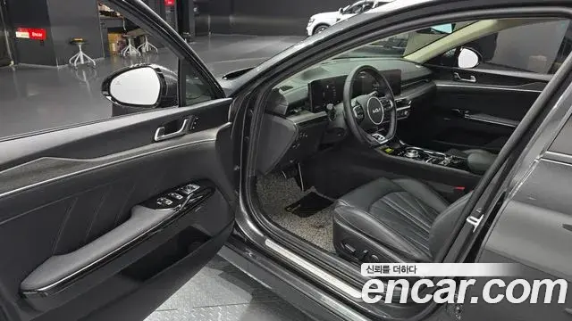 Kia K5 2023 — Photo 15/20
