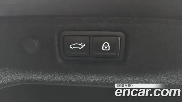 Kia K5 2023 — Photo 10/20