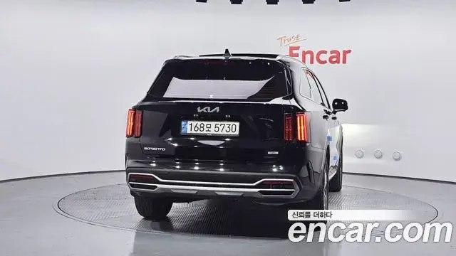 Kia Sorento 2022 — Фото 4/20