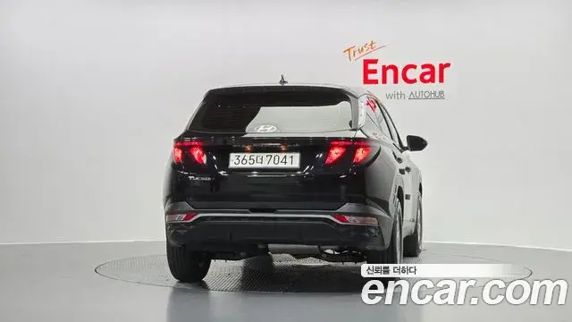 Hyundai Tucson Hybrid 2023 — Şəkil 17/20