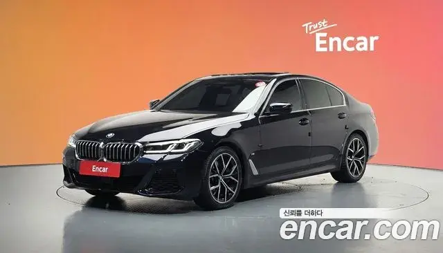 BMW 5 Series 2023 — Фото 1/20