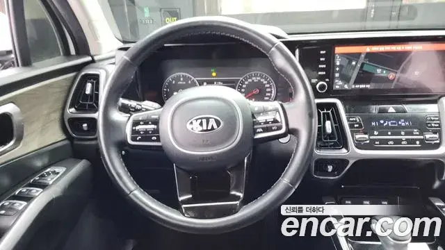 Kia Sorento 2020 — Фото 13/20
