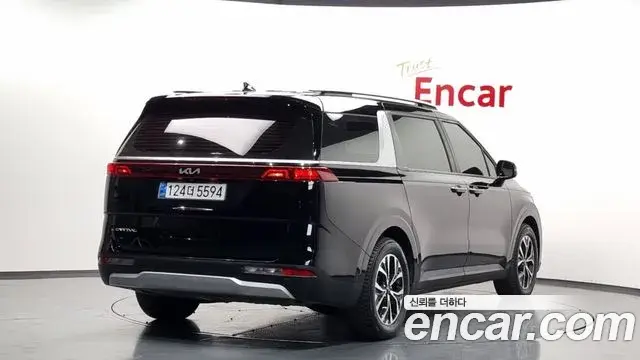 Kia Carnival 2023 — Photo 12/20