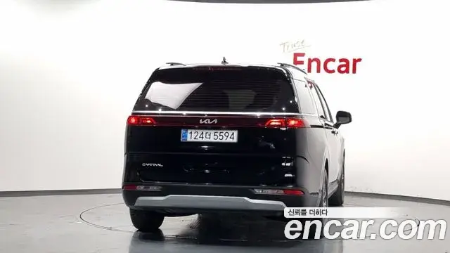 Kia Carnival 2023 — Photo 4/20