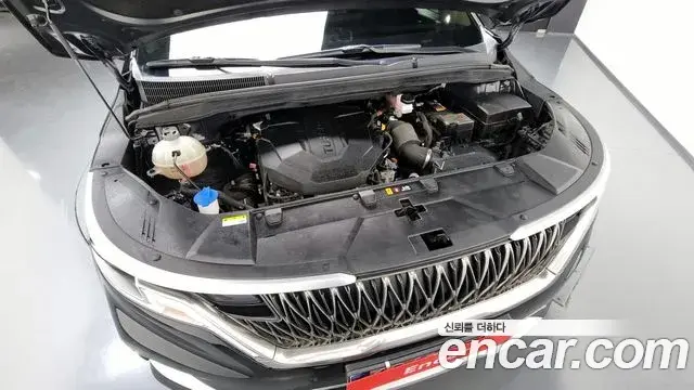 Kia Carnival 2023 — Photo 10/20