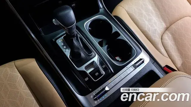 Kia Carnival 2023 — Photo 13/20
