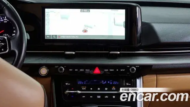 Kia Carnival 2023 — Photo 17/20