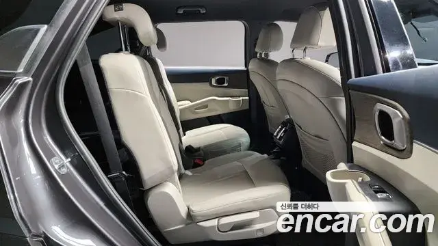Kia Sorento 2020 — Photo 9/20
