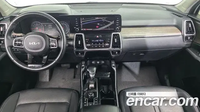 Kia Sorento 2022 — Photo 7/20