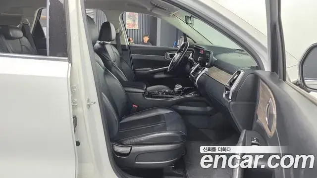 Kia Sorento 2022 — Photo 11/20