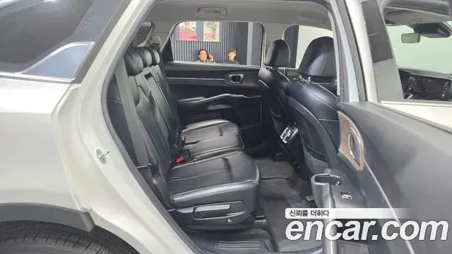 Kia Sorento 2022 — Photo 12/20