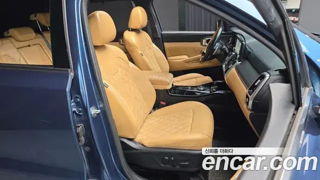 Kia Sorento 2021 — ფოტო 19/20