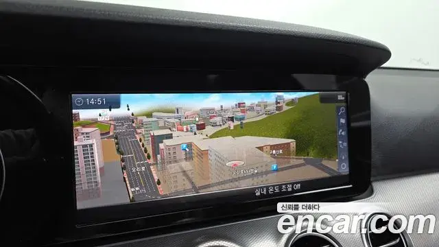Mercedes-Benz E-Class 2019 — Photo 14/20