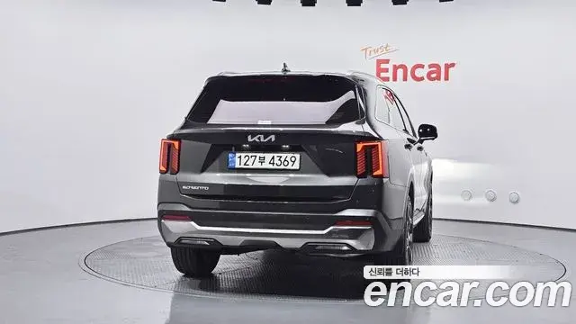 Kia Sorento 2025 — ფოტო 4/20