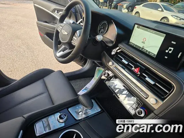 Genesis G70 2025 — Şəkil 18/20
