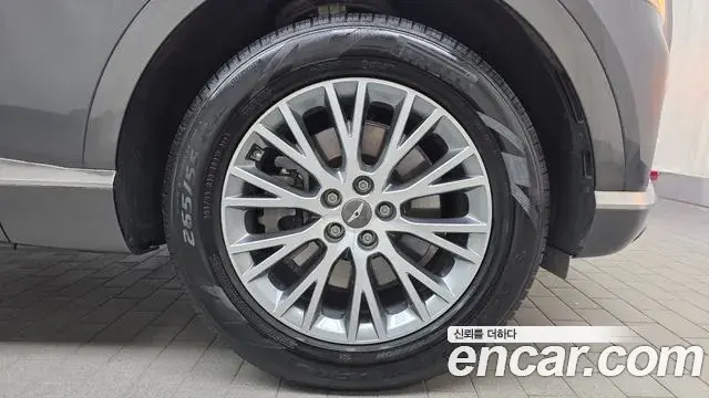 Genesis GV80 2022 — Photo 13/20