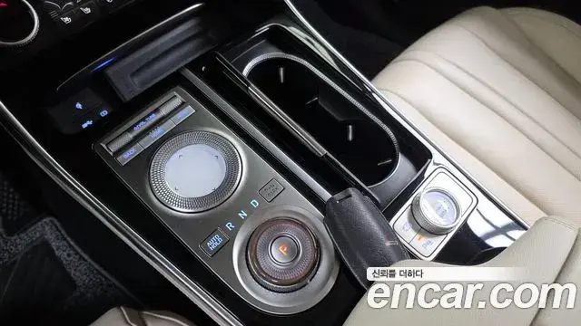 Genesis GV80 2022 — Photo 20/20