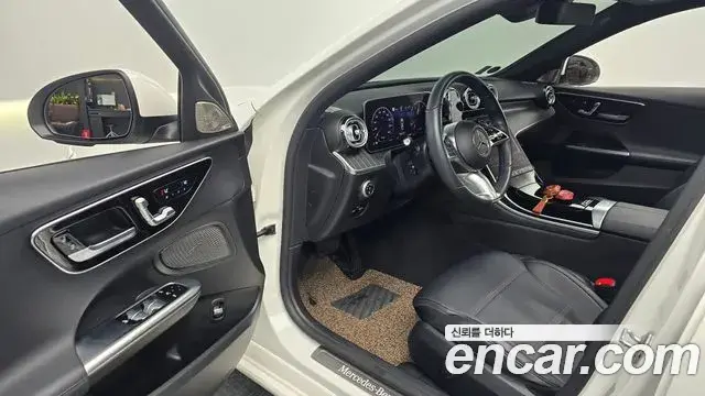 Mercedes-Benz C-Class 2022 — ფოტო 7/20