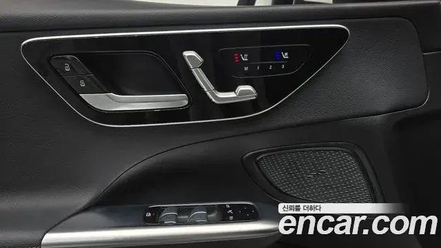 Mercedes-Benz C-Class 2022 — ფოტო 12/20