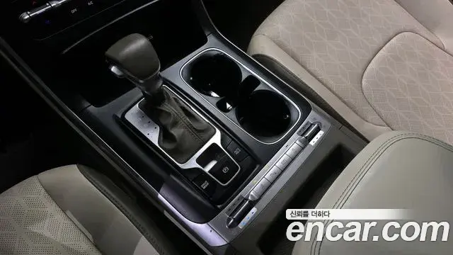 Kia Carnival 2020 — Photo 9/20