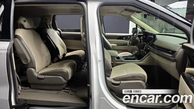 Kia Carnival 2020 — Photo 10/20