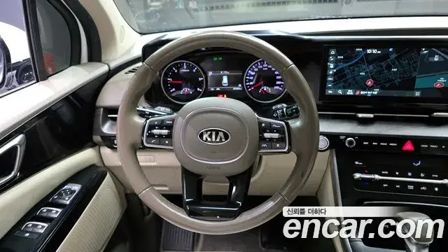 Kia Carnival 2020 — Photo 14/20