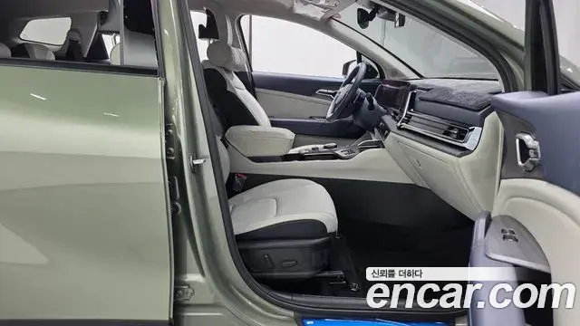 Kia Sportage 2023 — Photo 17/20