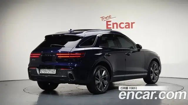 Genesis GV70 2021 — ფოტო 16/20
