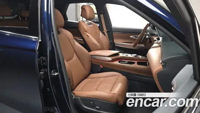 Genesis GV70 2021 — ფოტო 18/20