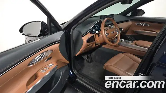 Genesis GV70 2021 — ფოტო 7/20