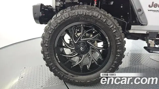 Jeep Wrangler 2020 — Фото 4/20