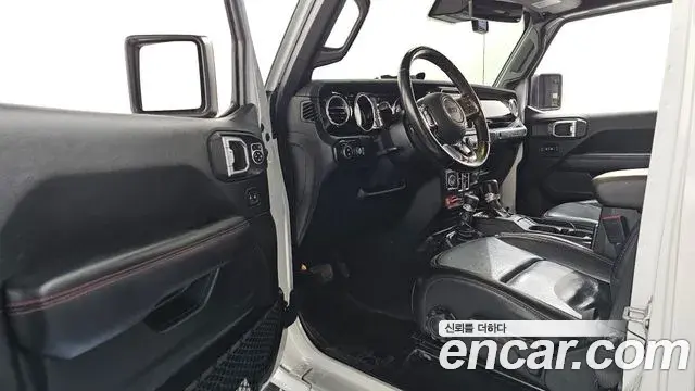 Jeep Wrangler 2020 — Фото 8/20