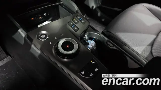 Kia Sportage 2025 — ფოტო 4/20