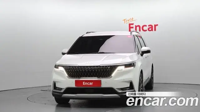 Kia Carnival 2023 — Photo 5/20