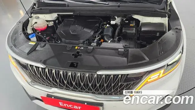 Kia Carnival 2023 — Photo 17/20