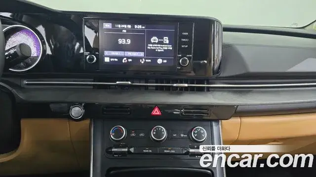 Kia Carnival 2023 — Photo 6/20